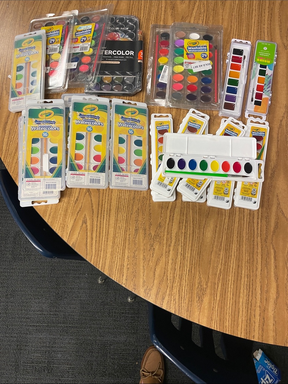 Crayola Watercolor Paint Sets - Multicolor Assortment TEACHERS HEADS UP